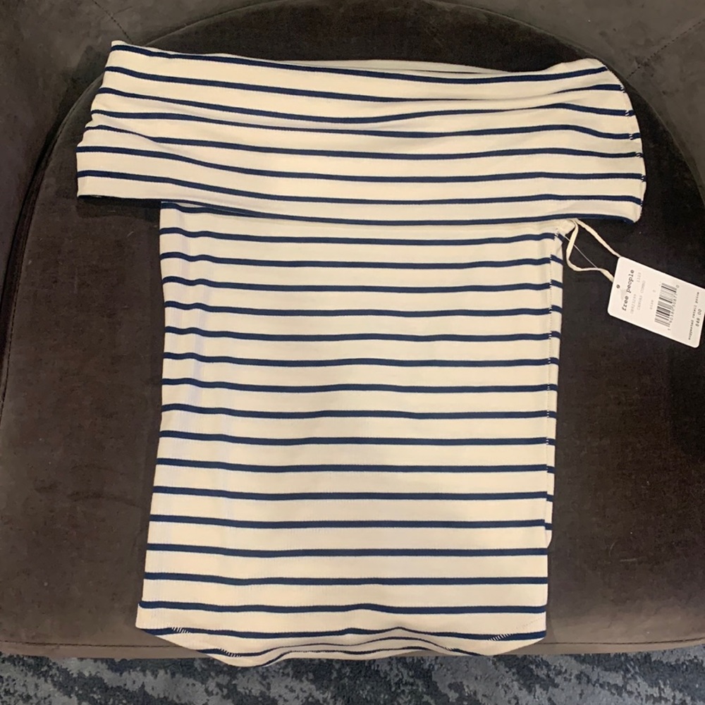 Size S Free people off the shoulder top